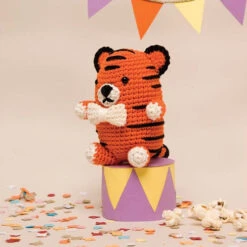 Funny Amigurumi 9 Funny Amigurumi -The Yarn Haven B9781644032879b 05877.1673974111